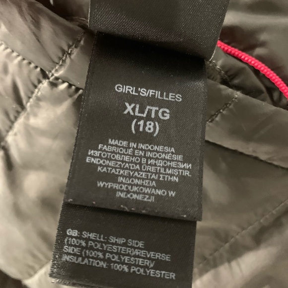 North Face Girls’ Reversible Coat - Picture 3 of 4